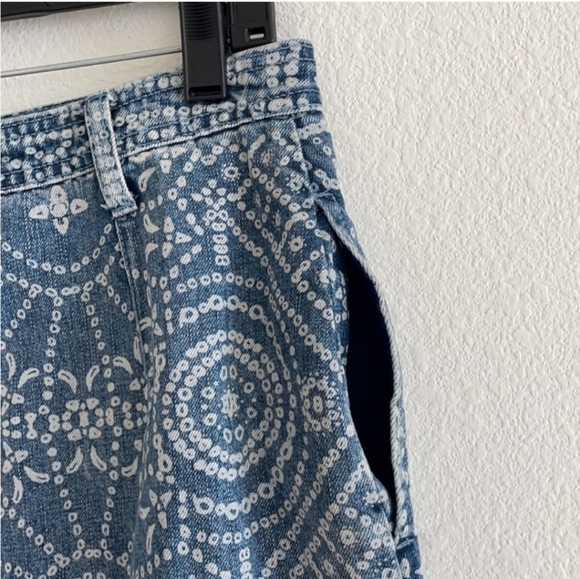 FREE PEOPLE School Daze Aztez Tribal Print Denim Skirt Size 8 - Picture 6 of 16